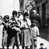 Екатеринодар. Армянские дети на улице Красной.