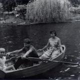 Краснодар. Катание на лодках в горпарке, 1960-е годы