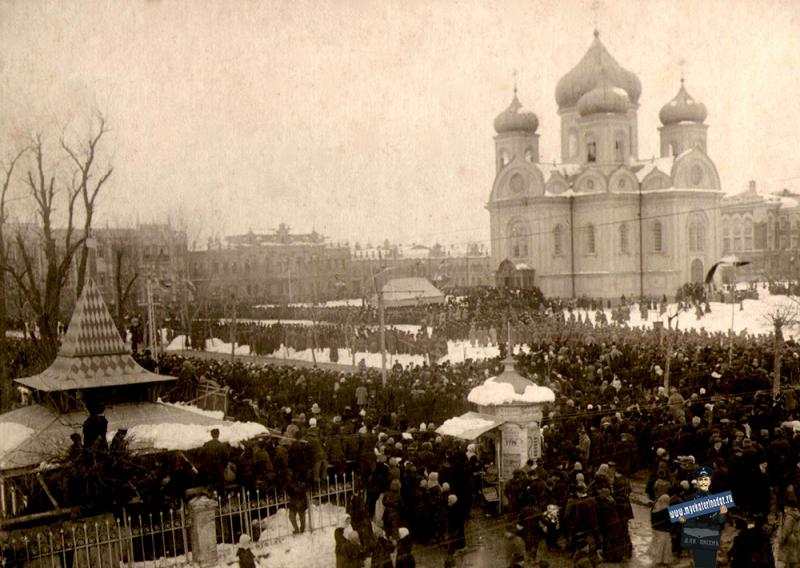 Екатеринодар. Празднование 300-летия царствования дома Романовых, 1913 год. Екатеринодар. Празднование 300-летия царствования дома Романовых, 1913 год.