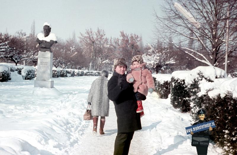 Краснодар. Детский сквер (Сквер им. Свердлова), зима 1971/1972 годов