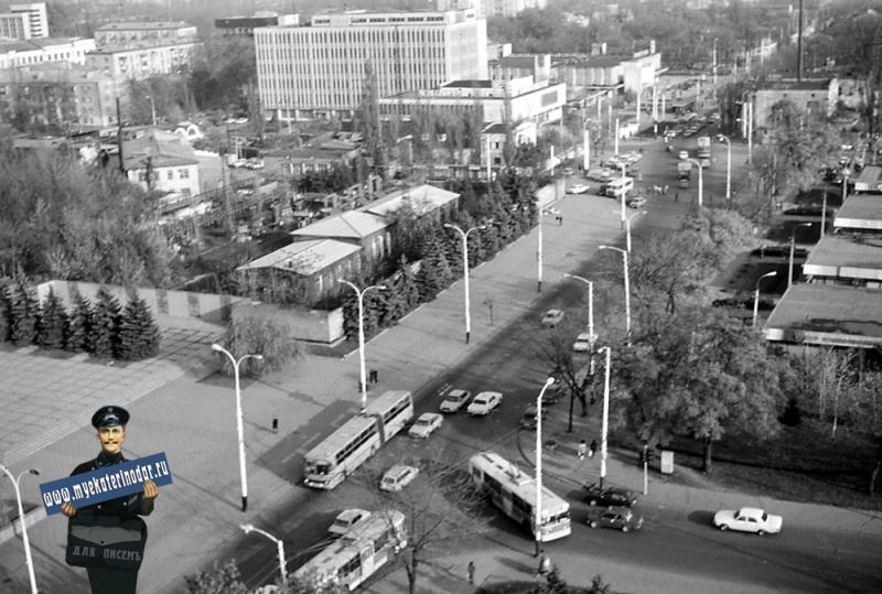 Краснодар. Вид на город с перекрёстка улиц Октябрьской и Северной